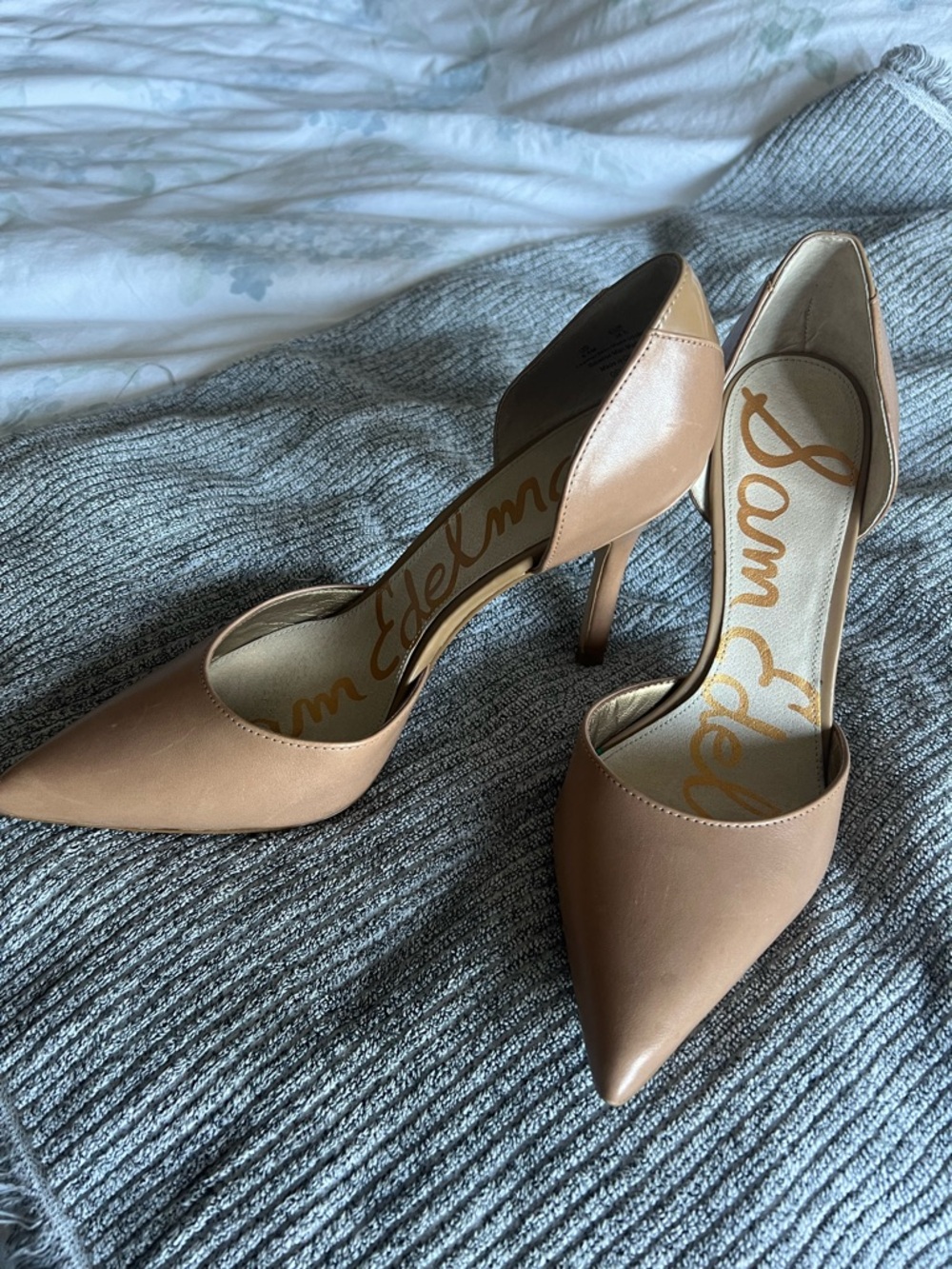 Sam Edelman pump - Picture 2 of 4